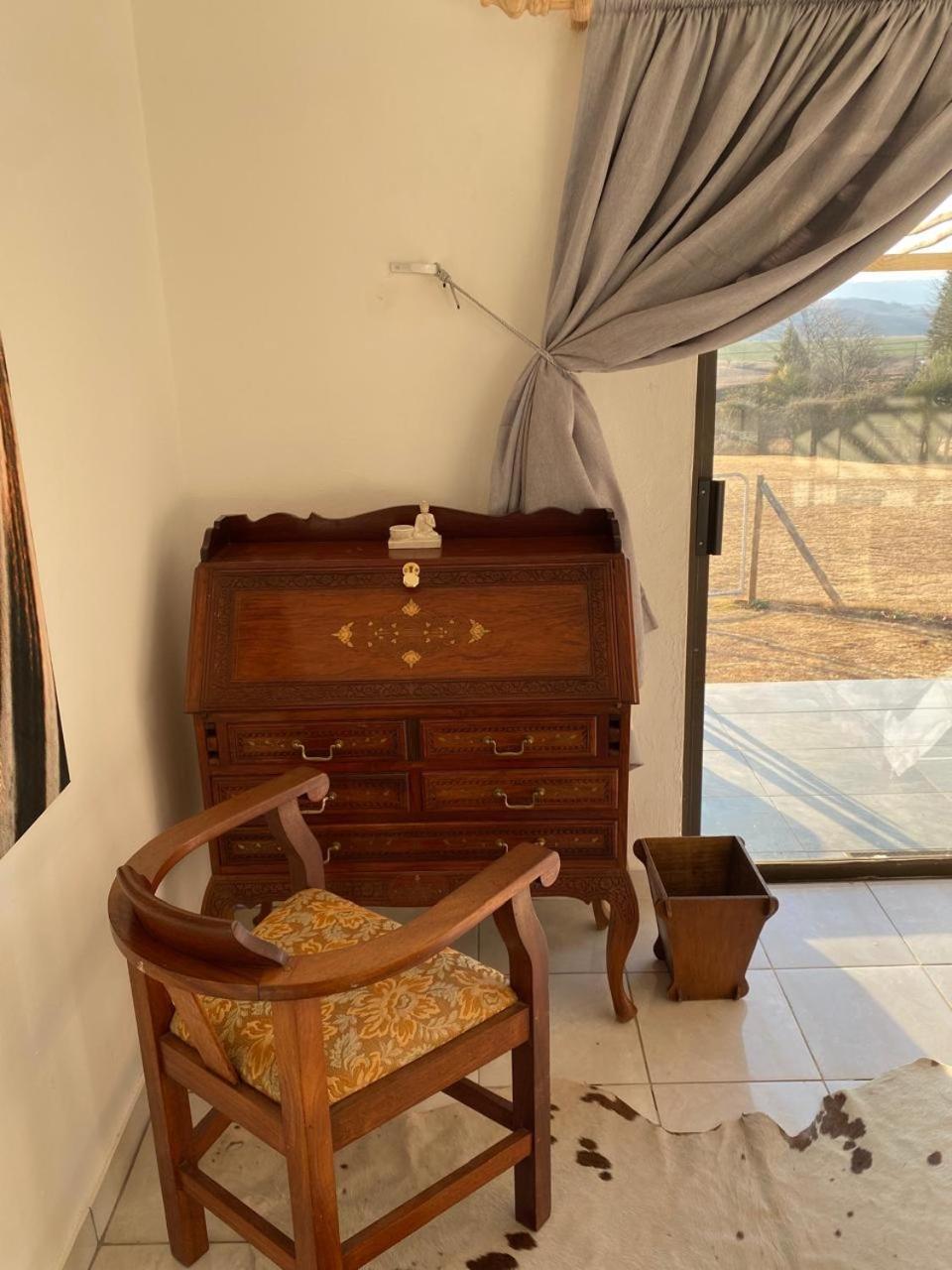 Sani Pass View Cottage Himeville Esterno foto
