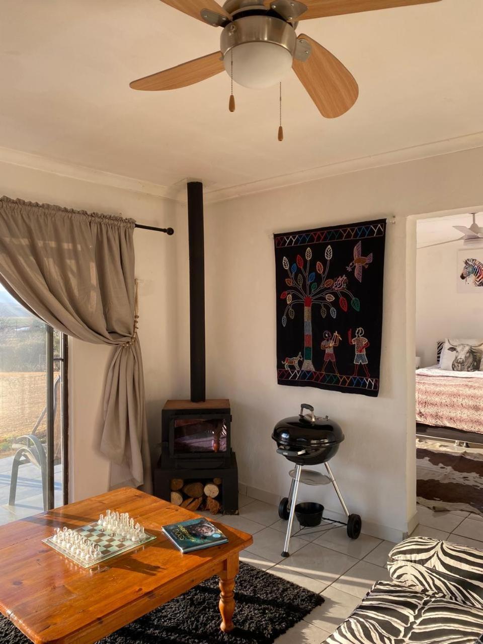 Sani Pass View Cottage Himeville Esterno foto