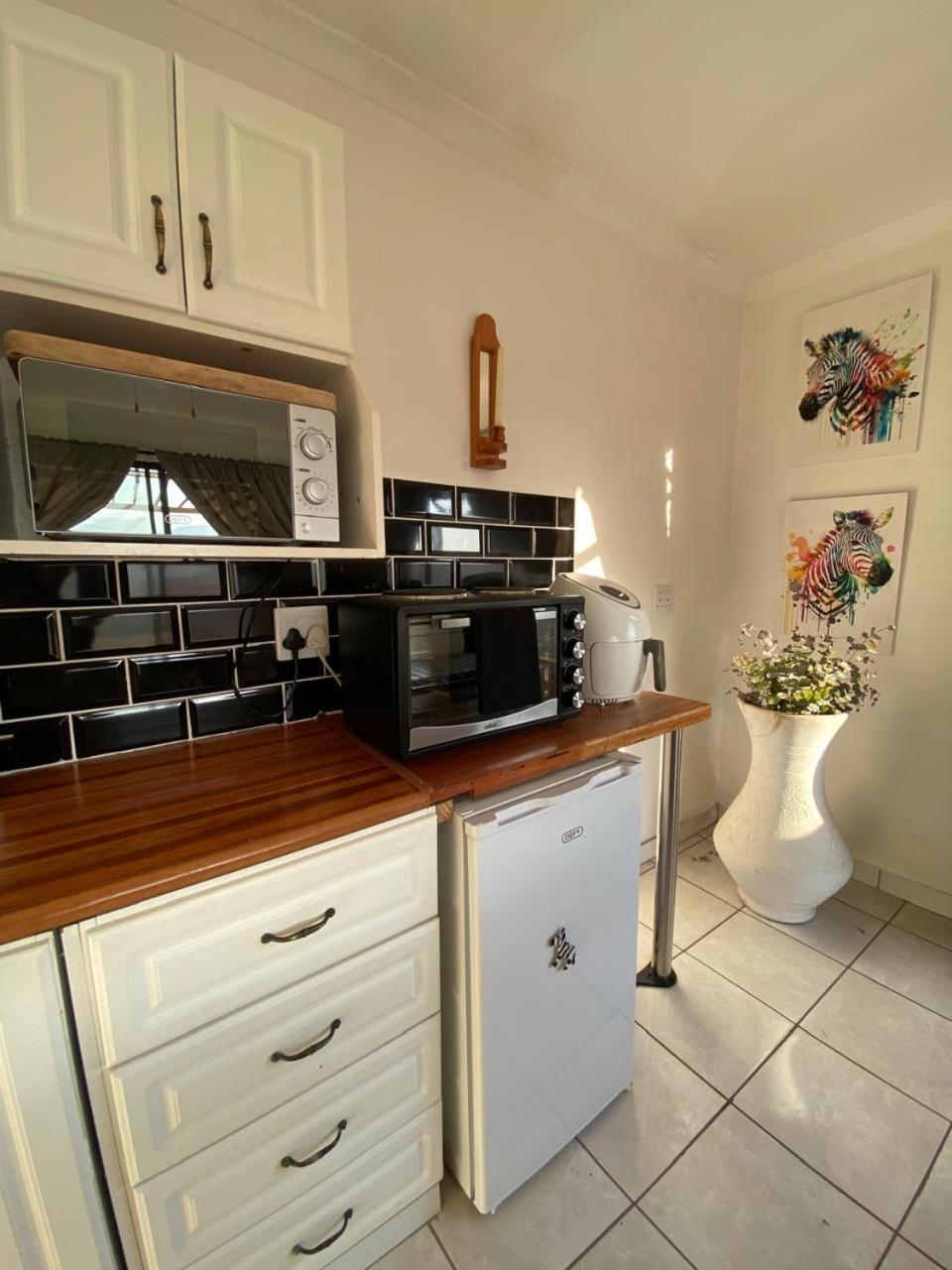 Sani Pass View Cottage Himeville Esterno foto