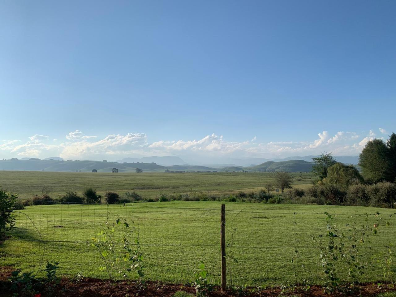 Sani Pass View Cottage Himeville Esterno foto